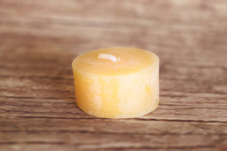 Bougie chauffe-plat en cire d’abeille sans étui aluminium  